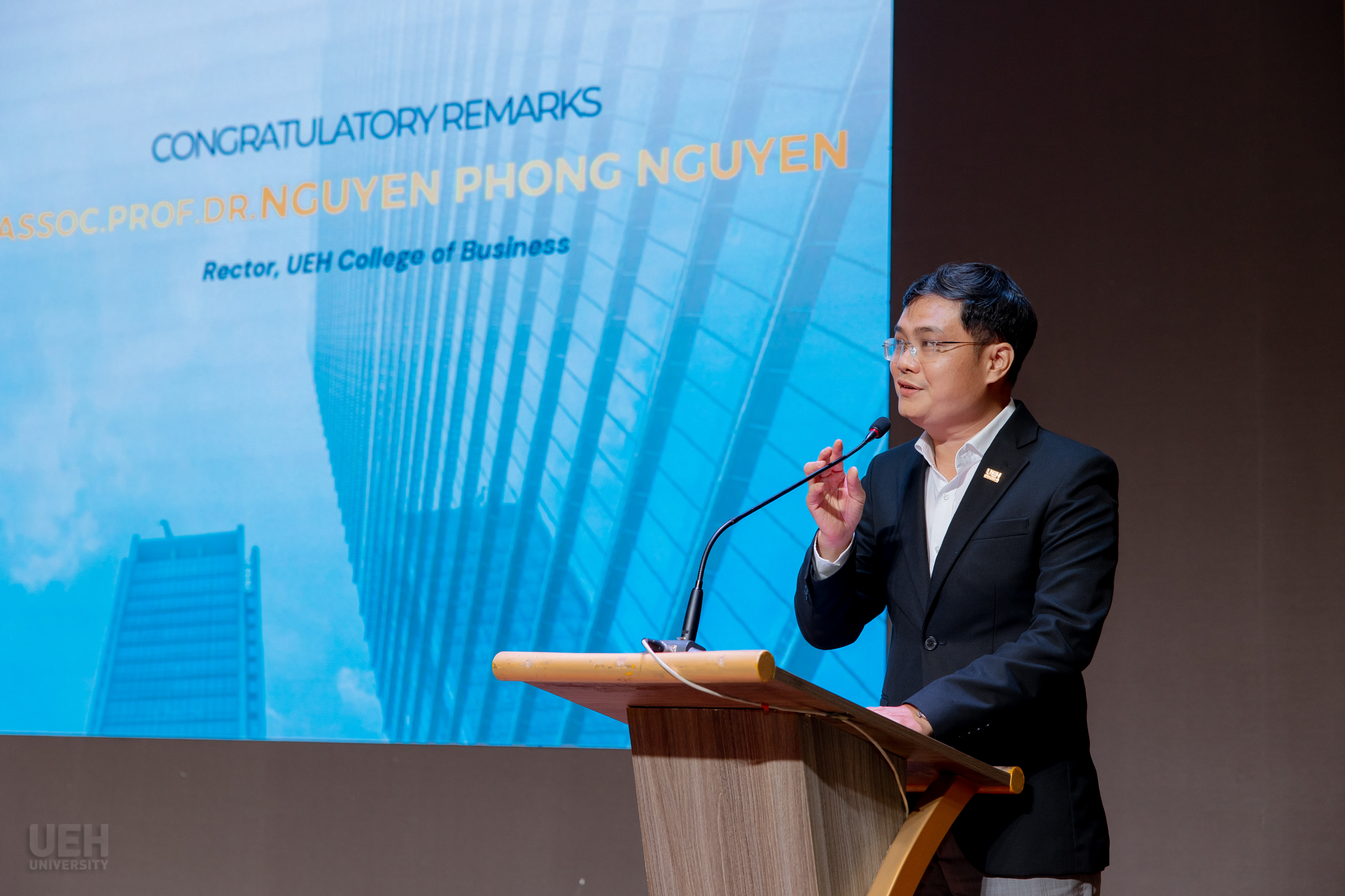 PGS.TS. Nguyễn Phong Nguyên phát biểu